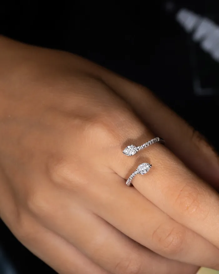 KOAY Silver Store Rings Zircon Snake 01 Ring