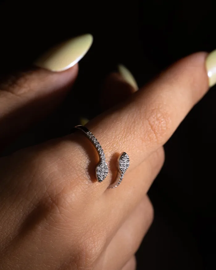 KOAY Silver Store Rings Zircon Snake 01 Ring