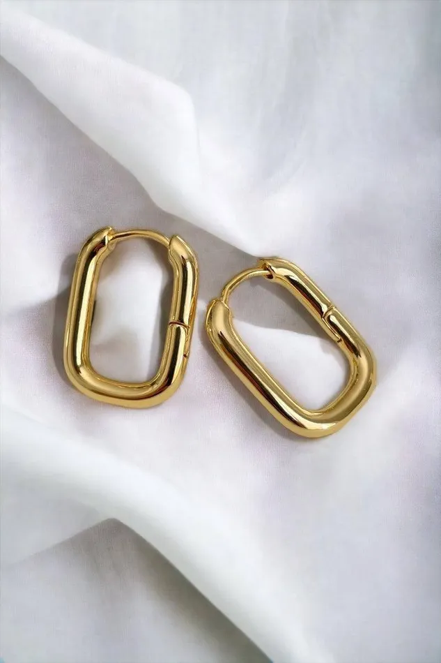 Mabel Love Boutique PreStyled Sets Gold Square Hoops