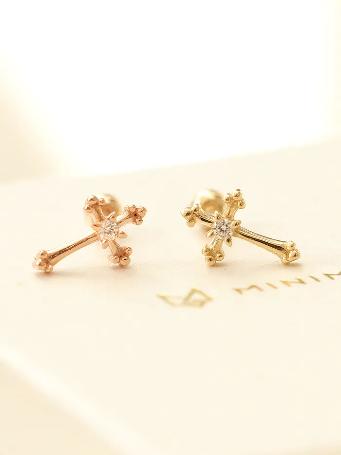 MinimalBijoux Earrings 14K Gold Antique Cross Cartilage Earring 20G