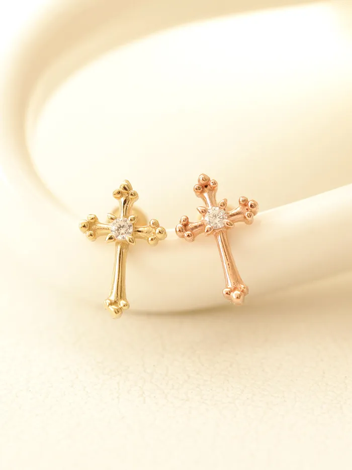 MinimalBijoux Earrings 14K Gold Antique Cross Cartilage Earring 20G