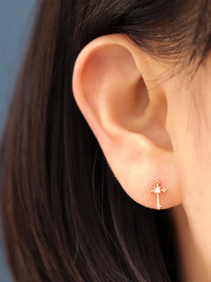 MinimalBijoux Earrings 14K Gold Antique Cross Cartilage Earring 20G