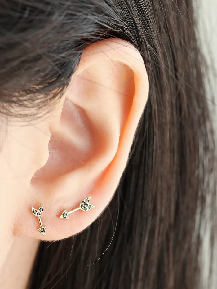 MinimalBijoux Earrings 14K Gold Arrow Cartilage Earring 18g16g