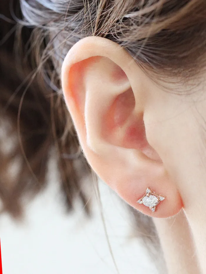 MinimalBijoux Earrings 14K Gold Bling Oval Cubic Cartilage Earring 18G16G