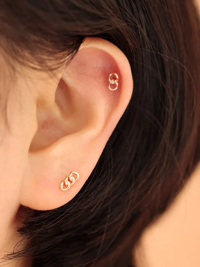 MinimalBijoux Earrings 14K gold Chain cartilage earring 20g
