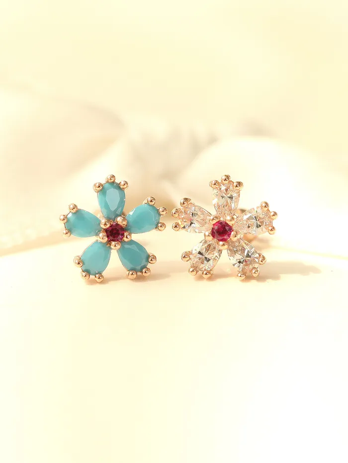 MinimalBijoux Earrings 14K Gold Cosmos Cartilage Earring 18g16g
