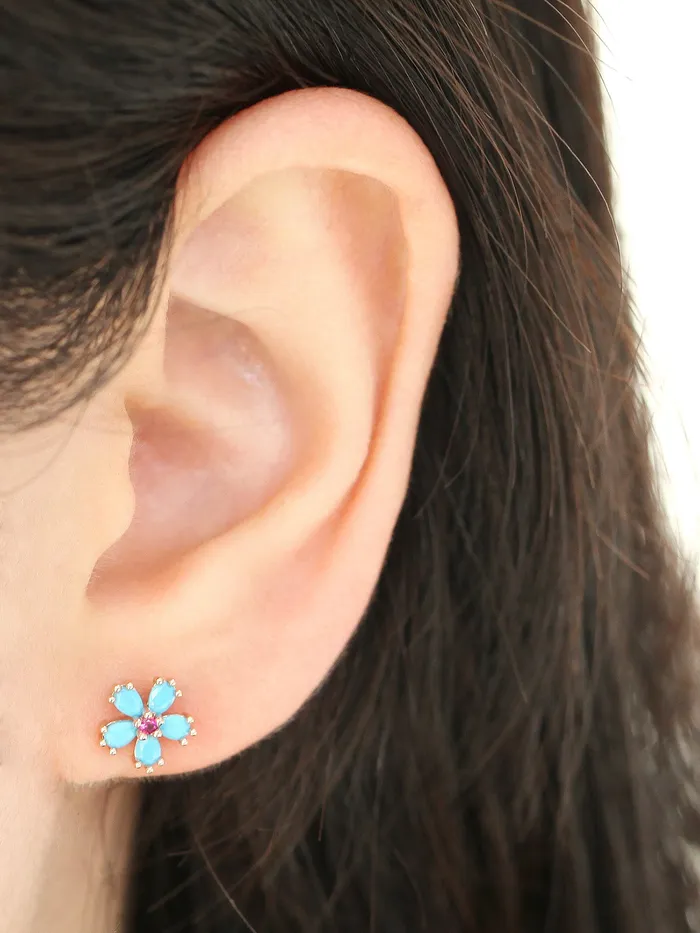 MinimalBijoux Earrings 14K Gold Cosmos Cartilage Earring 18g16g
