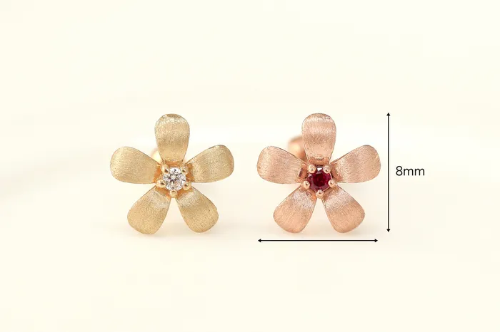 MinimalBijoux Earrings 14K Gold Flower Cartilage Earring 18G16G