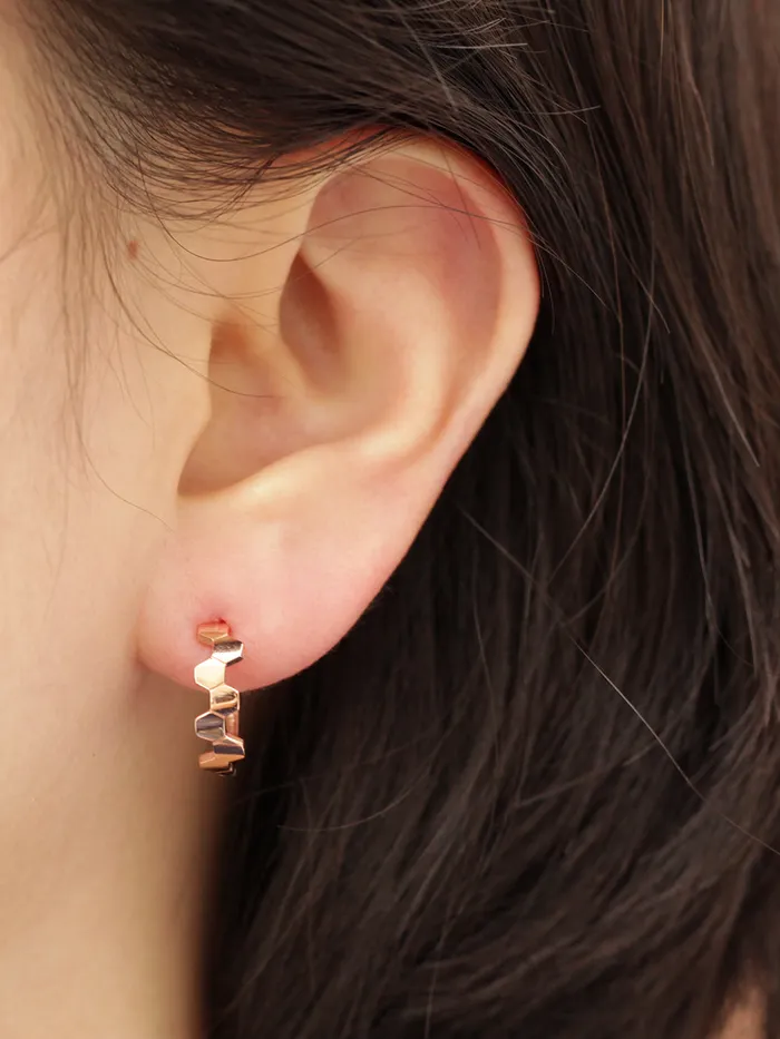 MinimalBijoux Earrings 14K Gold Honeycomb Hoop Earring