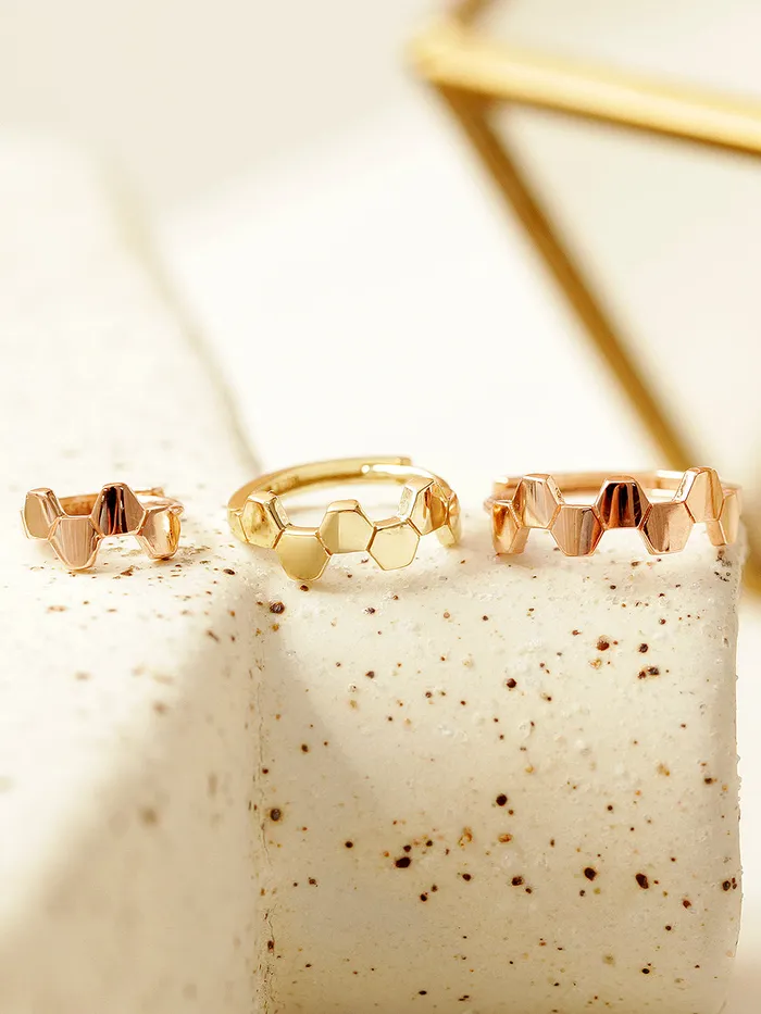 MinimalBijoux Earrings 14K Gold Honeycomb Hoop Earring