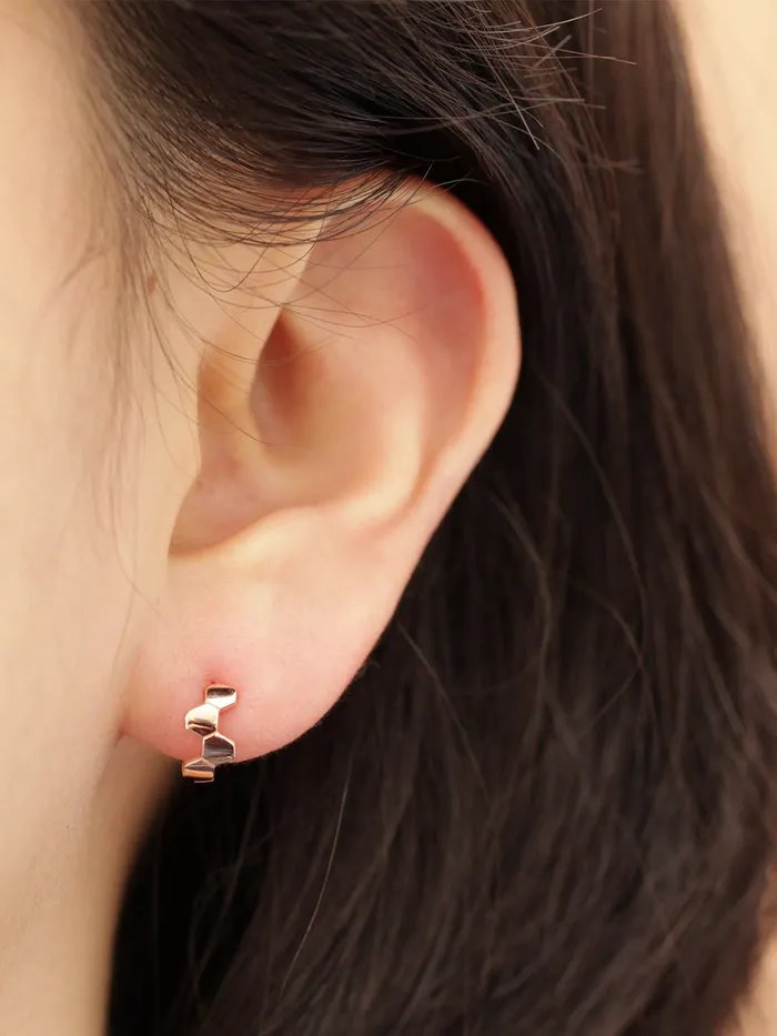 MinimalBijoux Earrings 14K Gold Honeycomb Hoop Earring