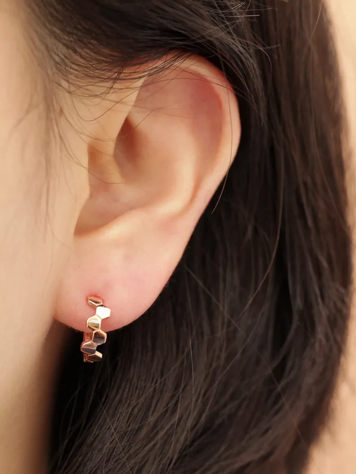 MinimalBijoux Earrings 14K Gold Honeycomb Hoop Earring