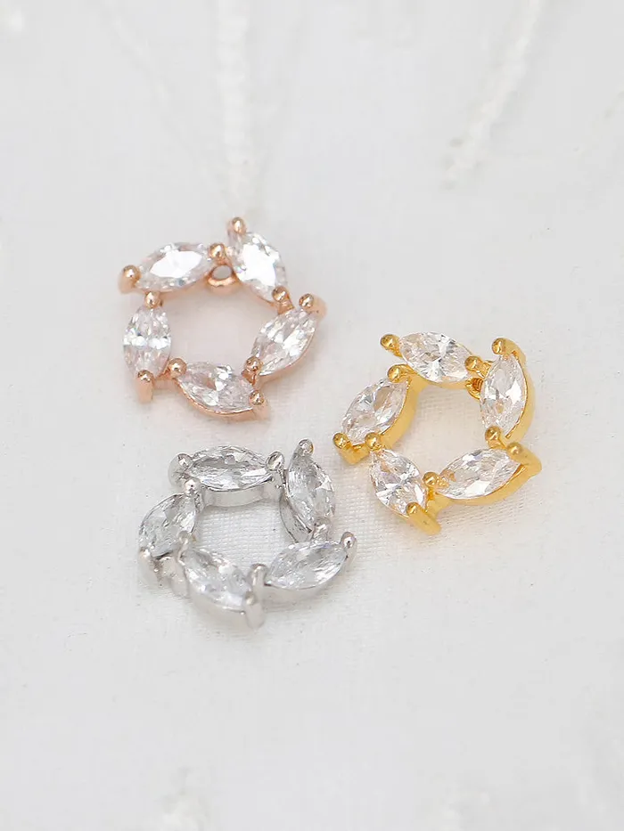 MinimalBijoux Earrings Laurel Cartilage Earring