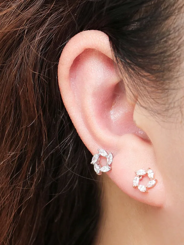 MinimalBijoux Earrings Laurel Cartilage Earring