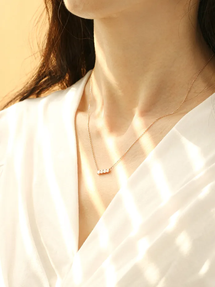 MinimalBijoux Necklaces 14K 18K Gold Moissanite Cubics Bar Necklace