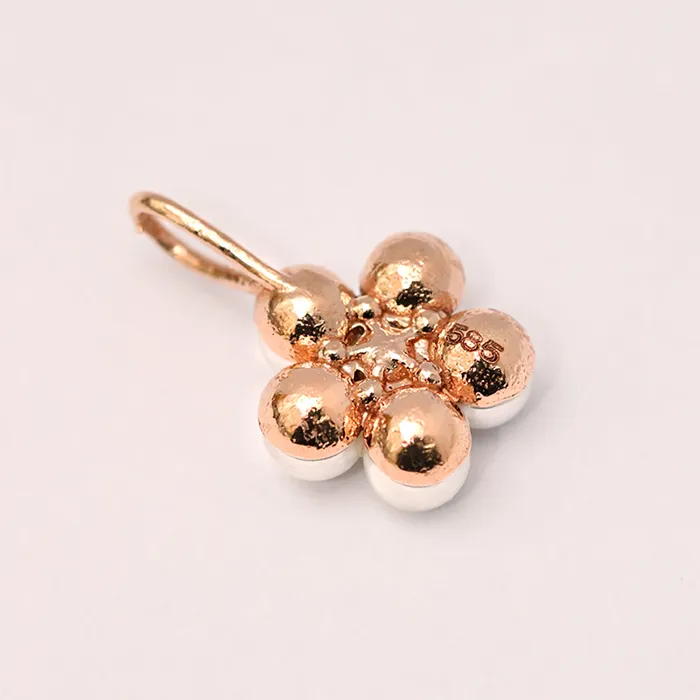Necklaces MinimalBijoux 14K 18K Gold Lovely Pearl Flower Cubic Pendant Necklace