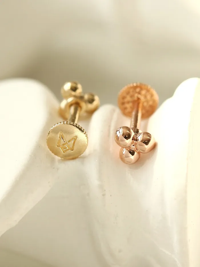 PreStyled Sets MinimalBijoux 14K Gold Triangle Ball Labret Piercing SM 18G16G