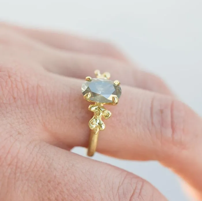 Rings Anueva Jewelry 214ct Oval Grey Diamond Prong Set Mermaid Solitaire Ring in 18k Yellow Gold