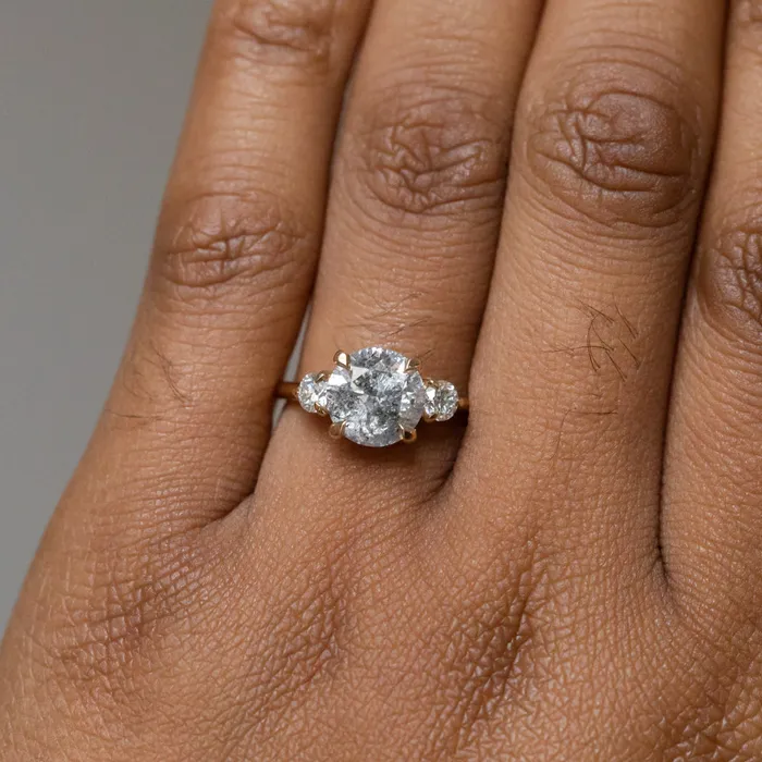 Rings Misfit Diamonds 253ct Round Grey Salt and Pepper and White Diamond Three Stone Ring in 14k Yellow Gold