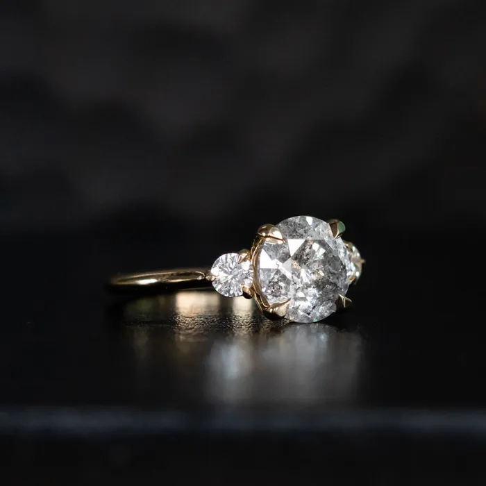 Rings Misfit Diamonds 253ct Round Grey Salt and Pepper and White Diamond Three Stone Ring in 14k Yellow Gold