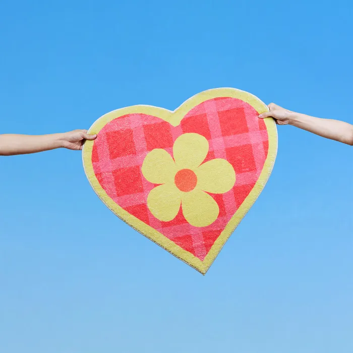 shopsnackbreak Necklaces La Fleur Plaid Heart Rug